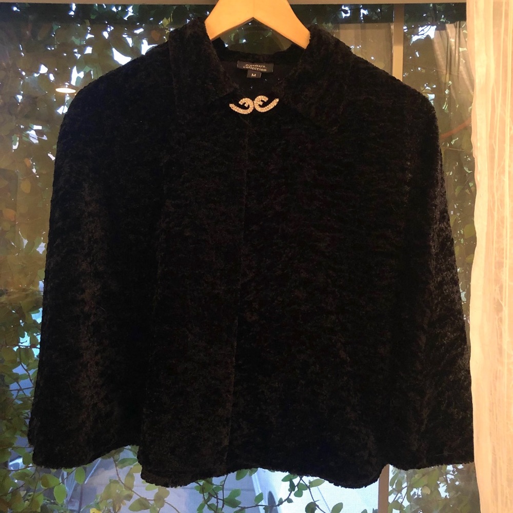 Dressbarn Velvet Shawl